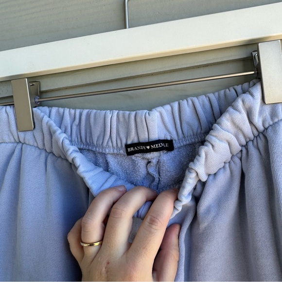 Brandy Melville• Rosa Sweatpants / light blue - Picture 4 of 4